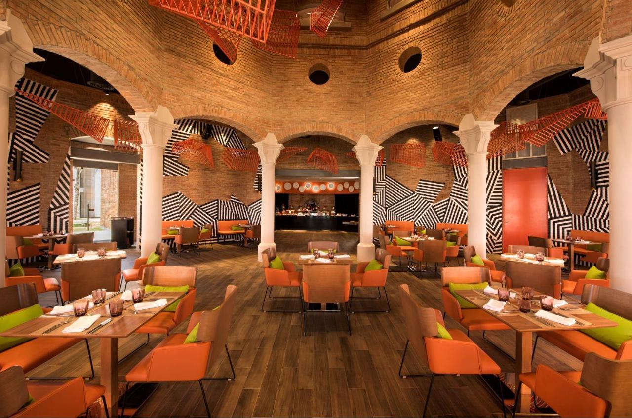 Nickelodeon Hotels & Resorts Punta Cana Kültér fotó Interior of the restaurant