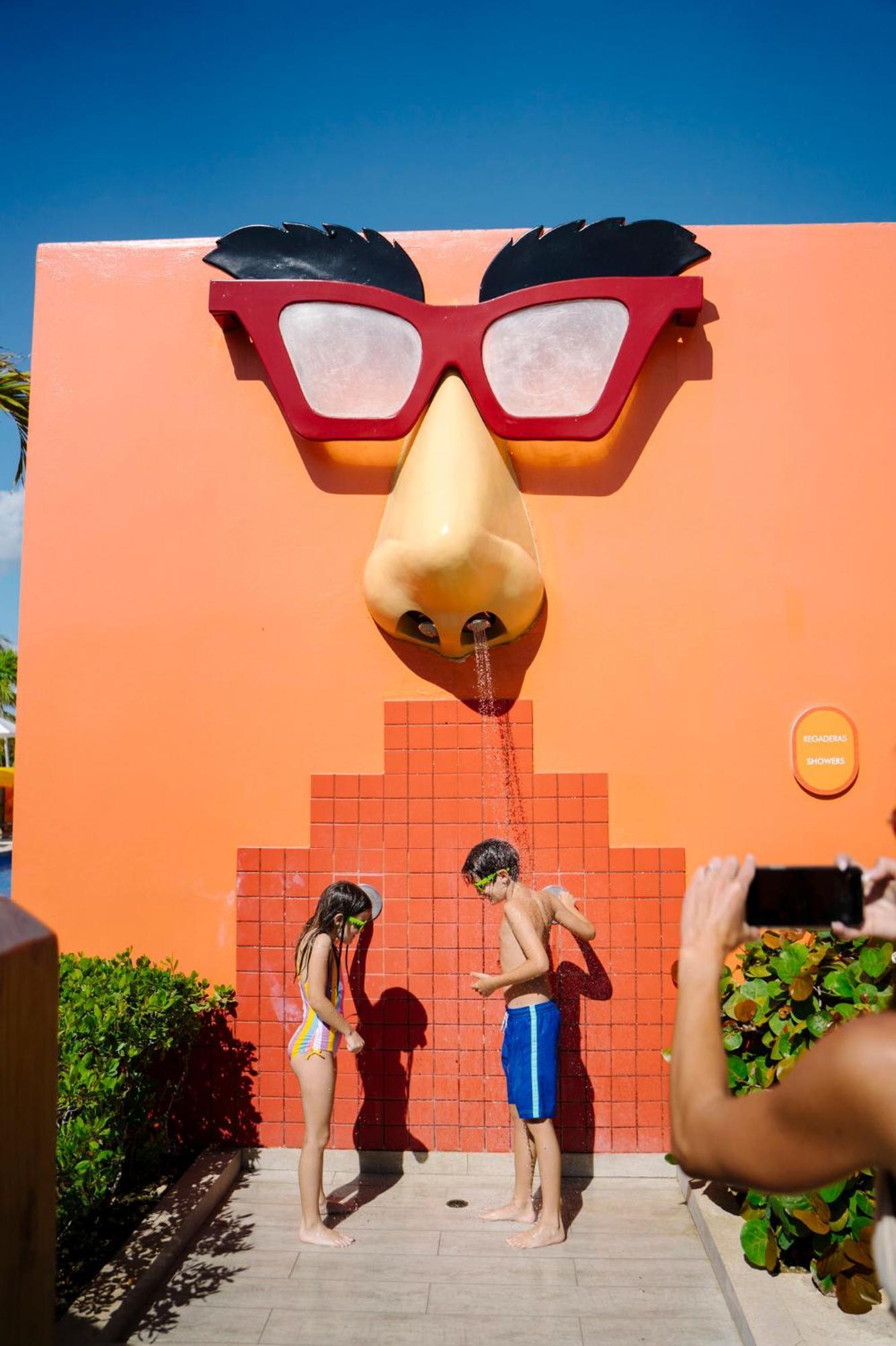 Nickelodeon Hotels & Resorts Punta Cana Kültér fotó The nose fountain